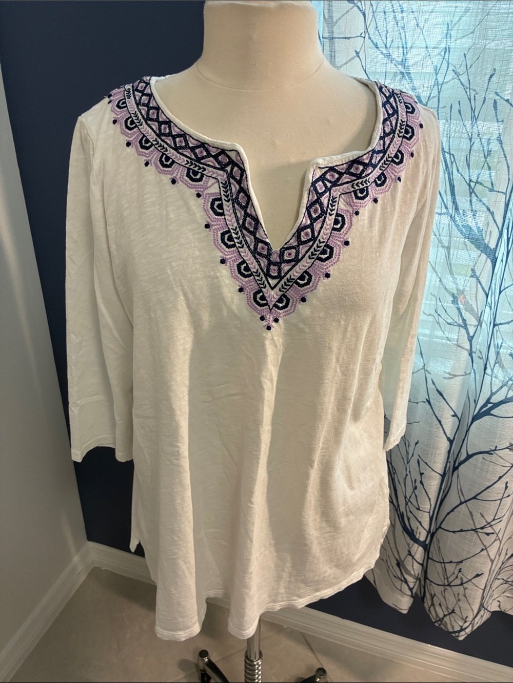 Talbots White Embroidered V-Neck Tunic with Lilac & Navy Trim